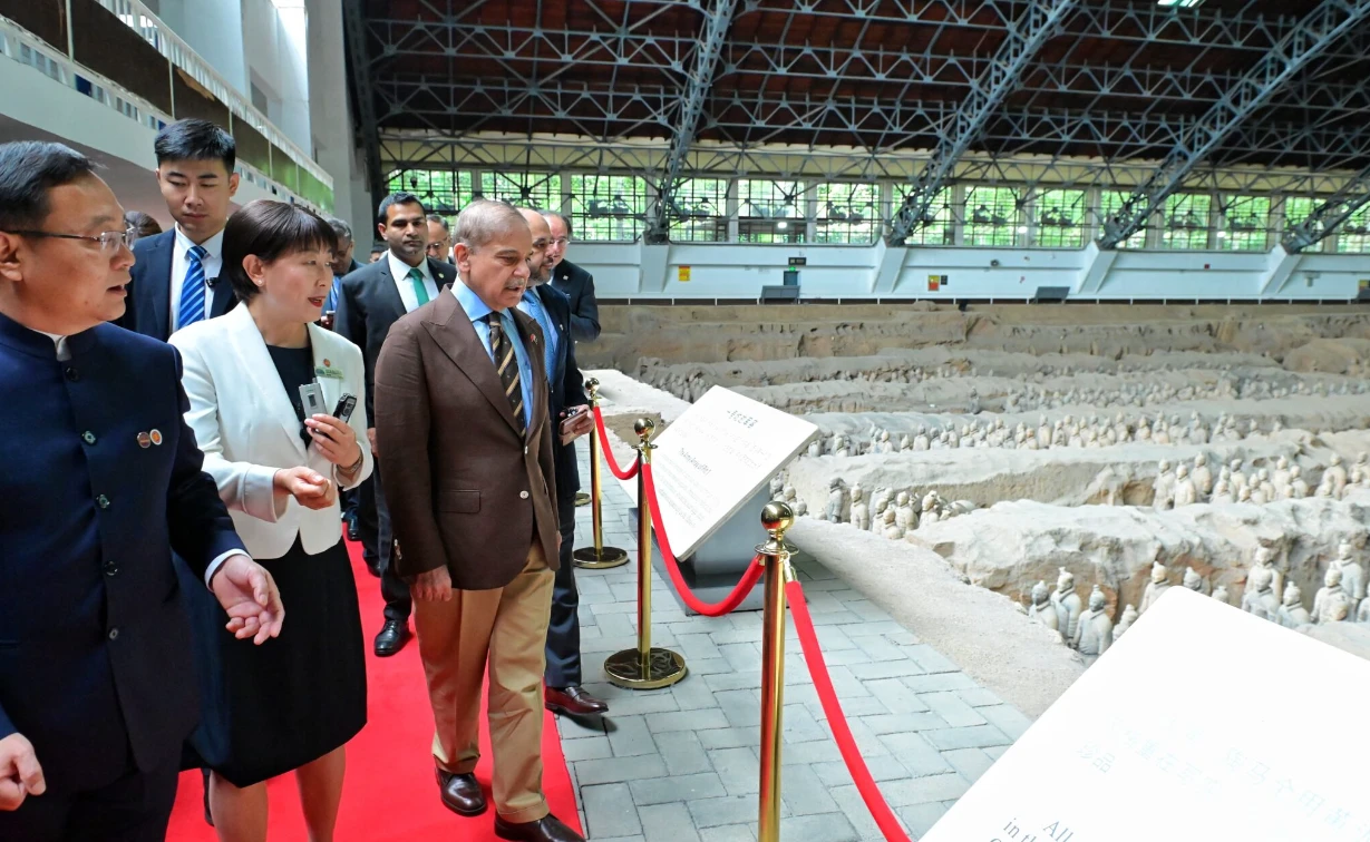 PM visits Terracotta Warriors Museum