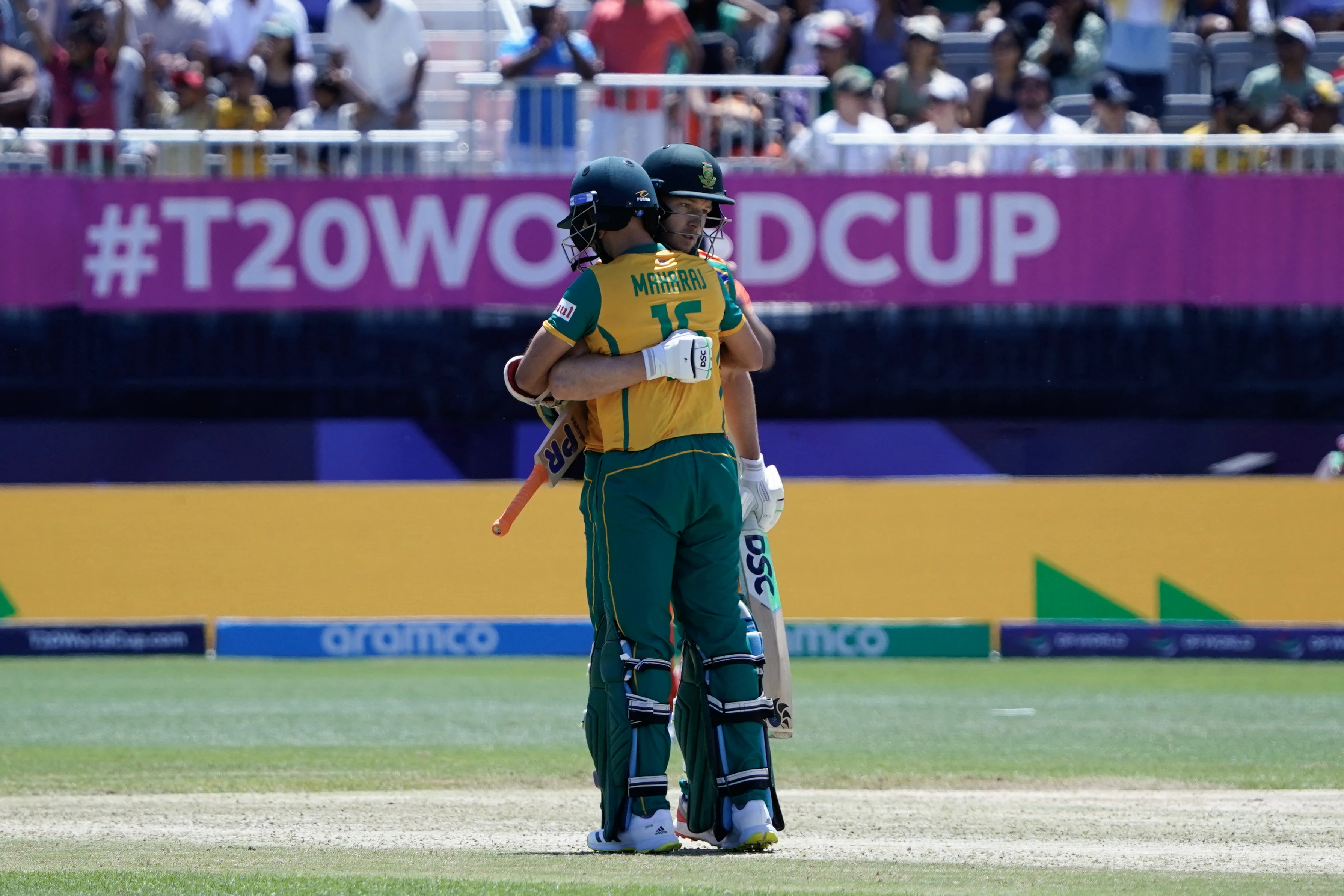 South Africa beat Netherlands by four wickets