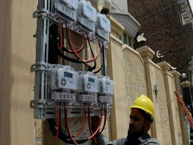 LESCO decides to ban three-phase meters for consumers