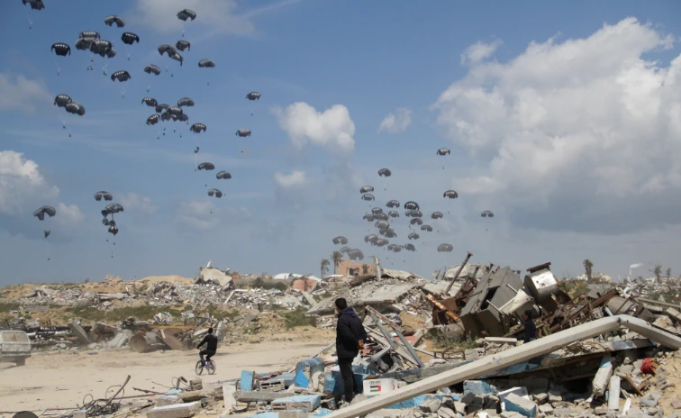 US resumes air drops aid into northern Gaza