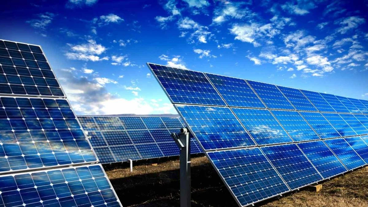 Government announces discounts to boost solar panel industry