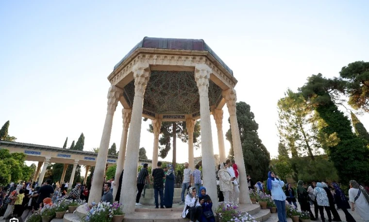 Iranians seek guidance from ancient poetry of Hafez