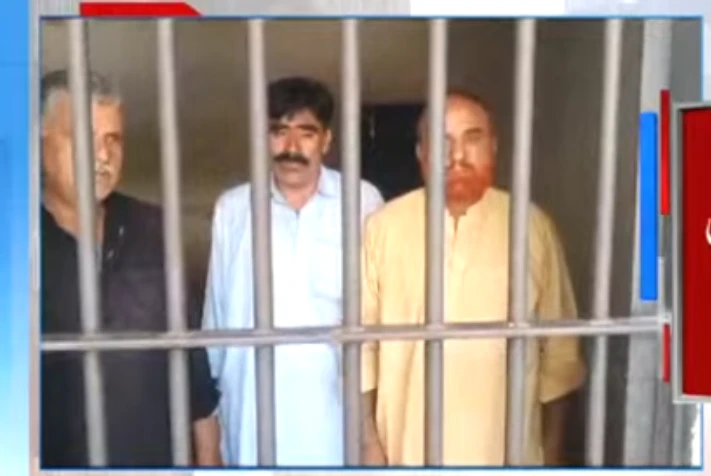 Three cops arrested for facilitating prisoner’s escape in Sukkur