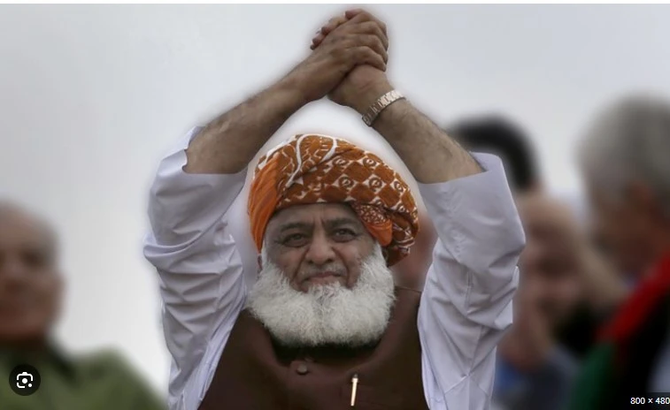 JUI-F chief Maulana Fazl calls Grand Tribal Jirga on June 27