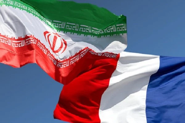 Activists file torture complaint against Iranian held in France