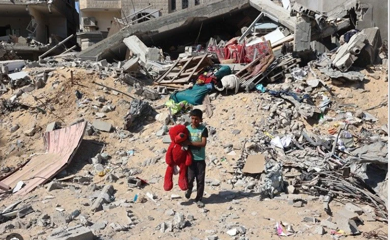 Israel 'pause' in Gaza had no impact on aid supplies: WHO