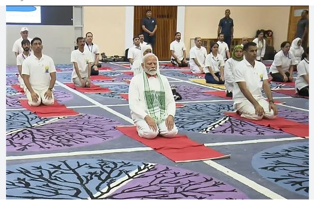 Strike overshadows Modi’s yoga day celebration in Occupied Kashmir