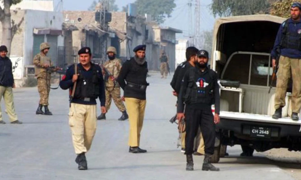 Bomb blast targets police vehicle on DI Khan Road in Bannu