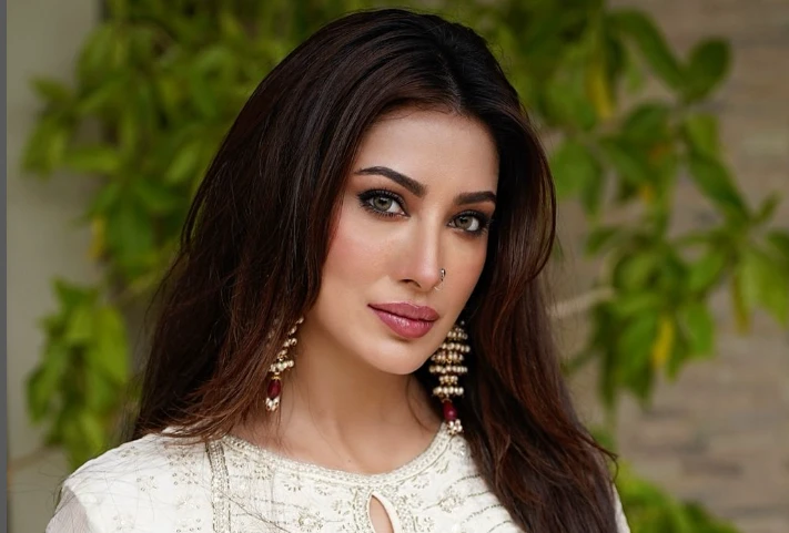 Mehwish Hayat reveals significant reason for refusing Bollywood