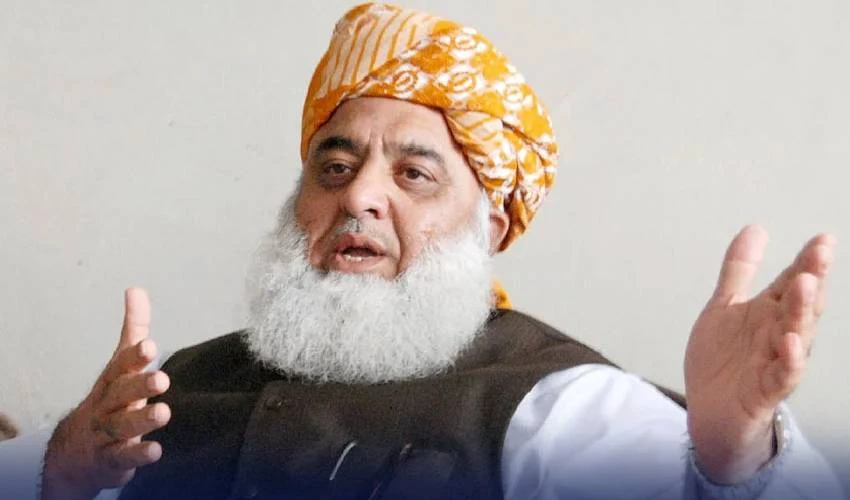 Maulana Fazl intervenes in PTI resignations crisis