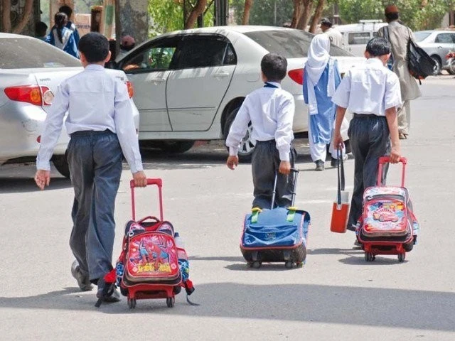 Punjab govt mandates free education for 10% of students in private schools