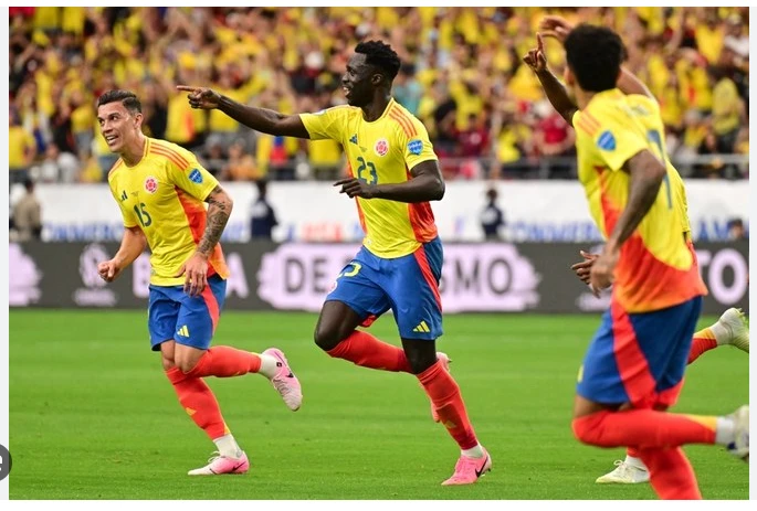 Colombia into Copa quarters after romp while Brazil rolls