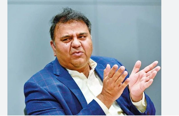 Fawad Chaudhry accuses PTI’s Hamid Khan of destroying party  