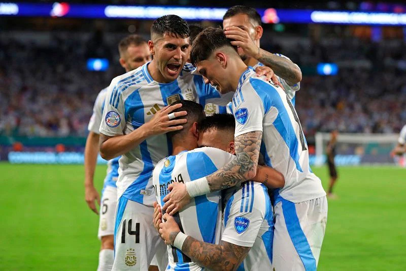 No Messi, no problem as Argentina down Peru; Canada advance