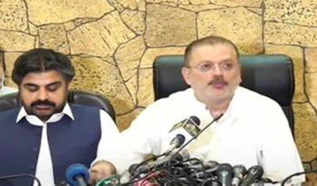 Sharjeel demands Sindh governor step down