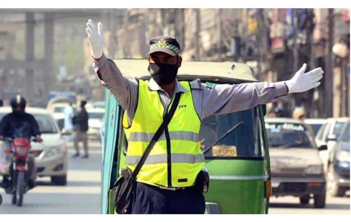 Traffic warden shot dead in Peshawar