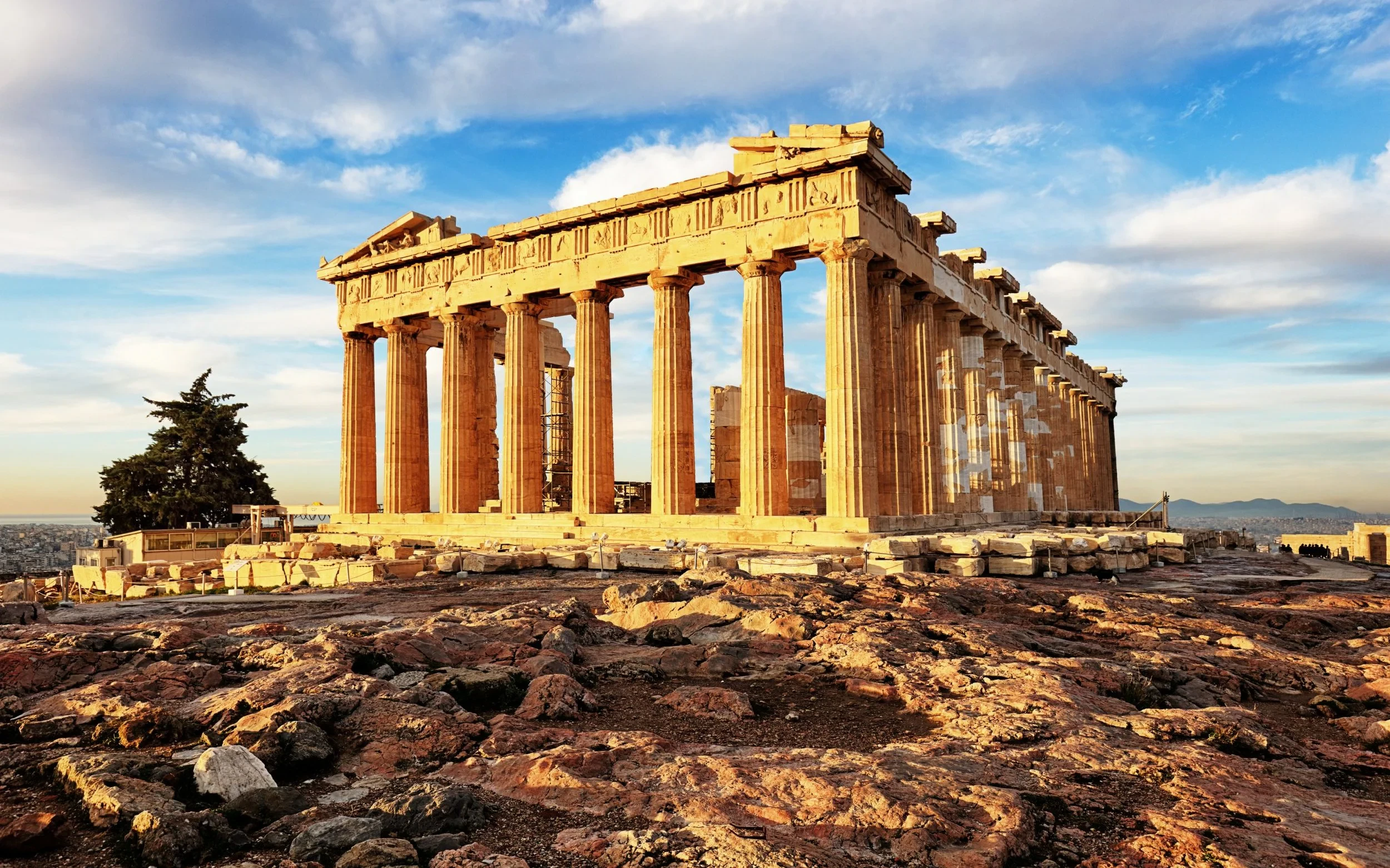 Athens Acropolis introduces private visits for 5,000 euros