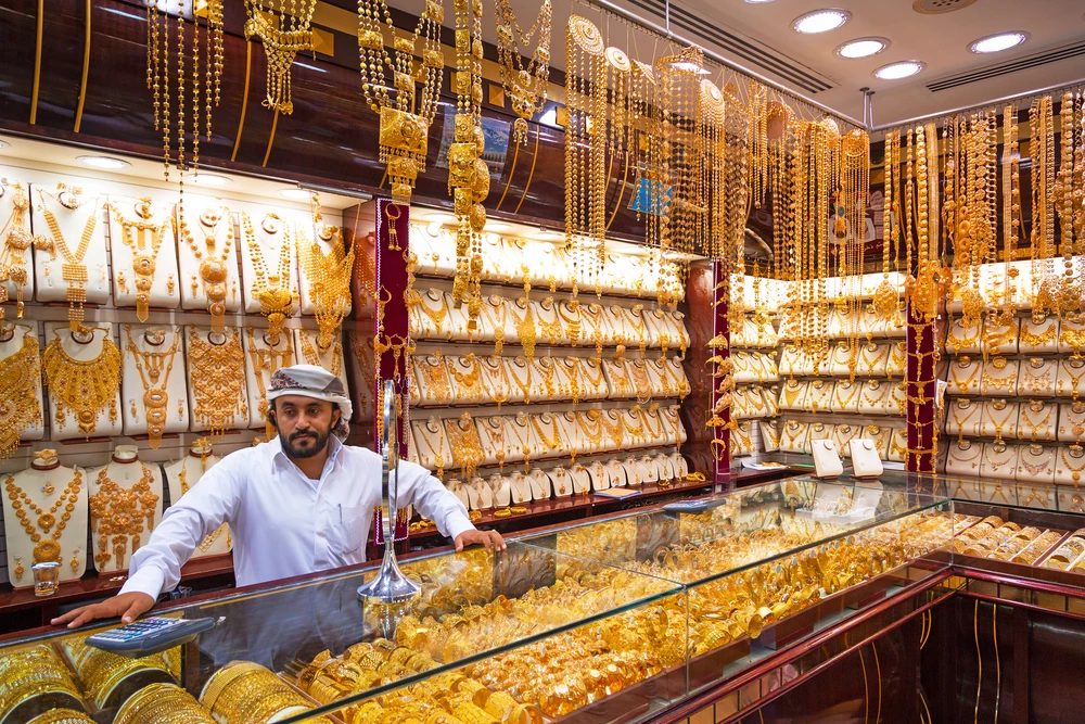 Shopping secrets at Gold Souk Dubai with hidden gems and bargains