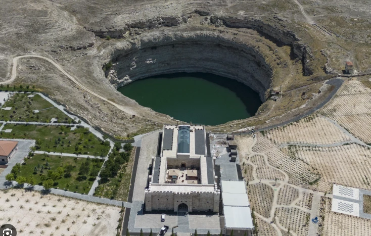 Sinkholes spread fear in Turkey's parched breadbasket