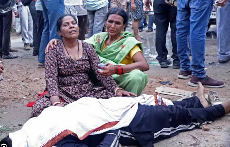 Terror, 'chaos' as India stampede toll rises to 122