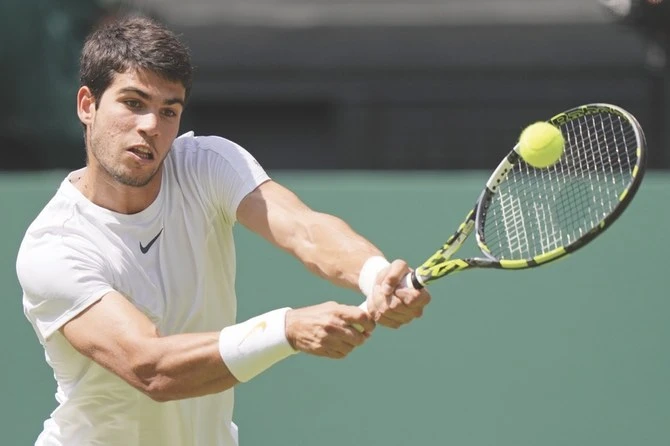 Alcaraz coasts into Wimbledon third round