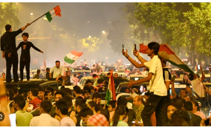 Fan frenzy as World Cup winners India finally return home