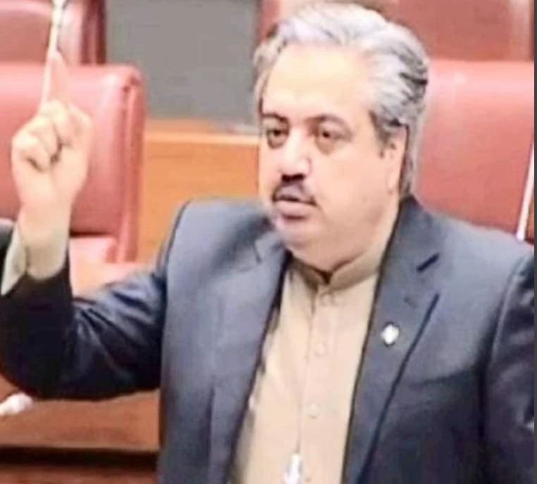 Former senator Hidayatullah among five killed in Bajaur bomb attack