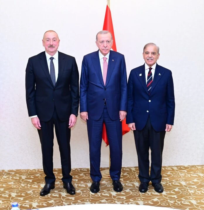 Pak, Turkiye, Azerbaijan trilateral meeting focus on regional cooperation