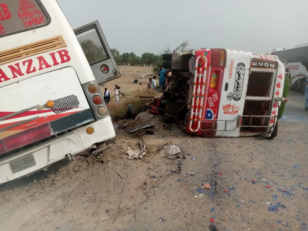 4 passengers die, 40 injured as two buses collide in Kot Addu