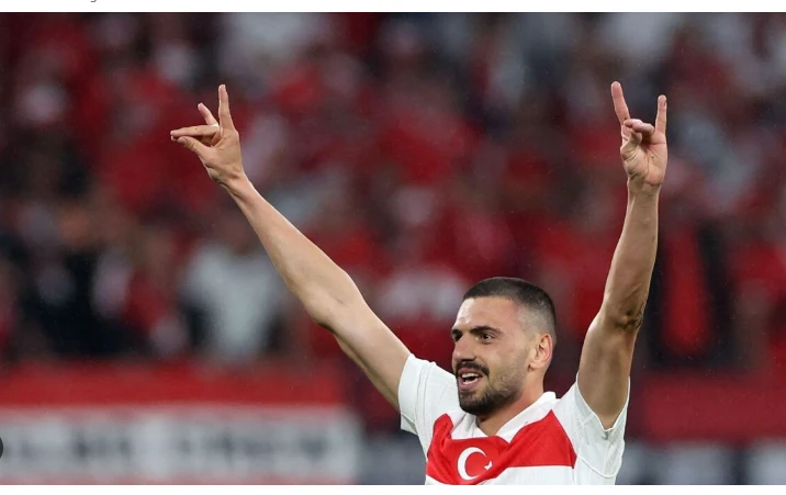 Germany summoned Turkish envoy over footballer's nationalist gesture