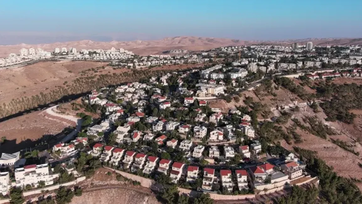 Israel approves three wildcat settlement outposts in West Bank: watchdog