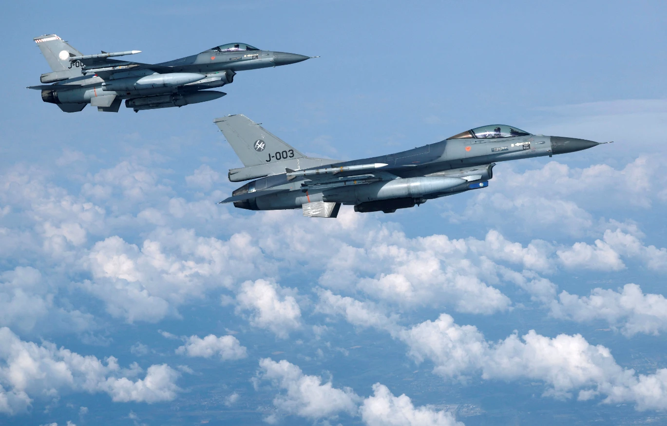 Netherlands promises Ukraine F16s 'without delay'