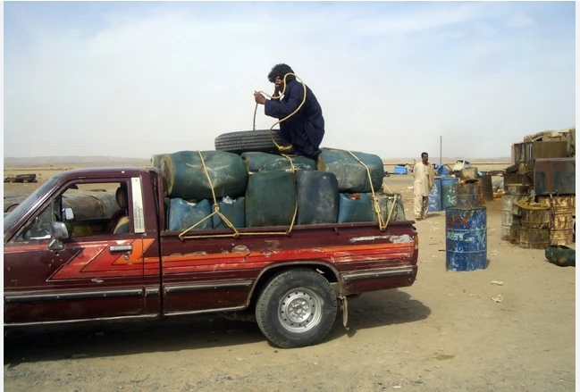 Coast Guards seize illegal Iranian diesel in Uthal, Lasbela, Hub