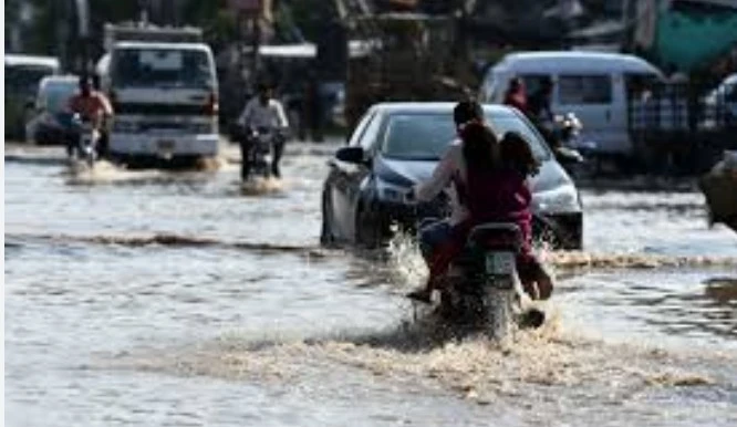 PDMA issues alert after Met Office forecasts heavy rains, strong winds for KP districts