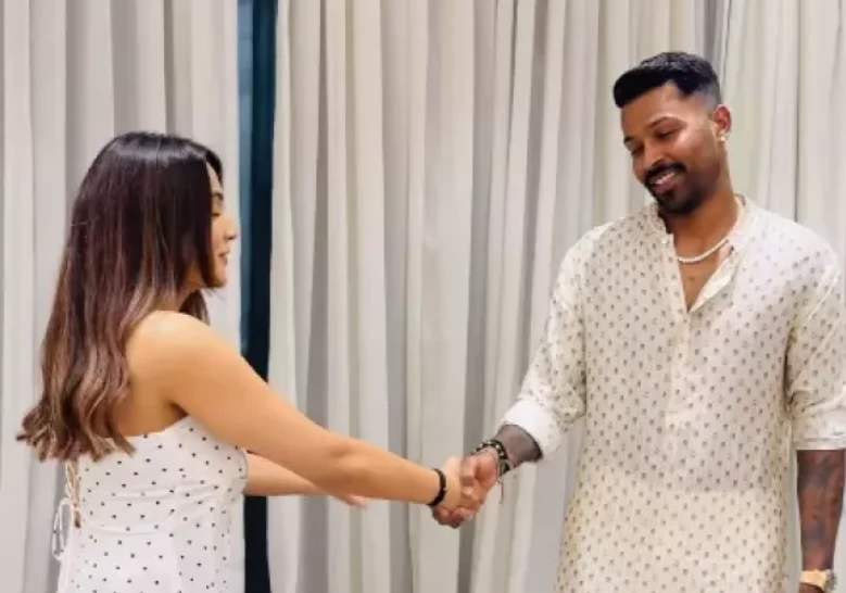 ‘Bhabhi 2 is loading’: Hardik Pandya & cute girl’s happy meetup in twinning outfits