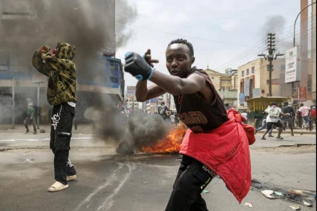 Kenya police chief quits after deadly protests