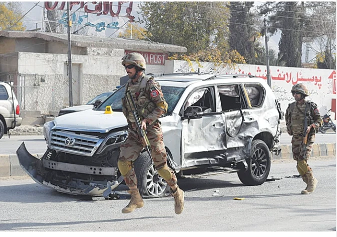 Soldier martyred after security forces’ vehicle bombed in Quetta