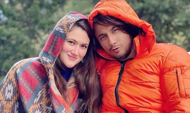 Ali Zafar enjoys romantic time with Ayesha Fazli in London