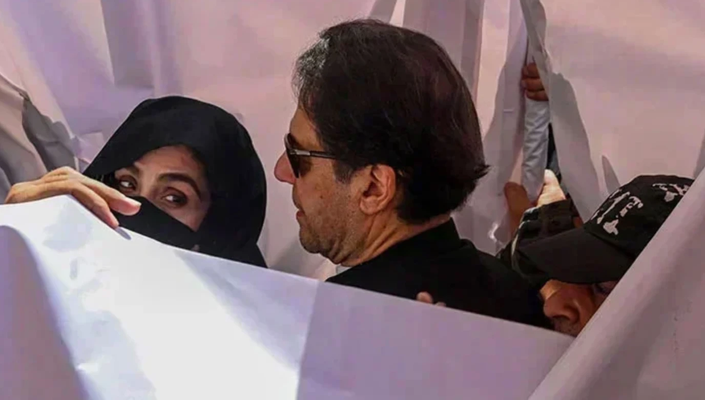 Mr and Mrs Khan NAB-ed in fresh Toshakhana case