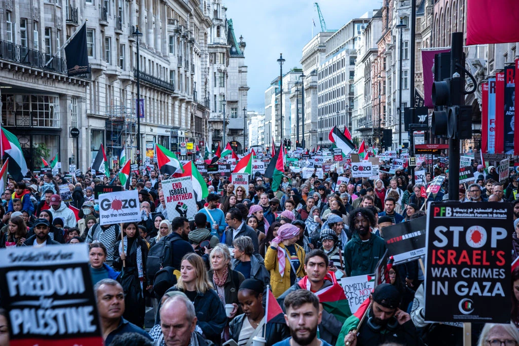 Pro-Palestinian activists held after protest at UK war memorial