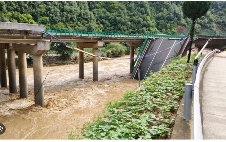 China river bridge collapse kills 11 after torrential rains