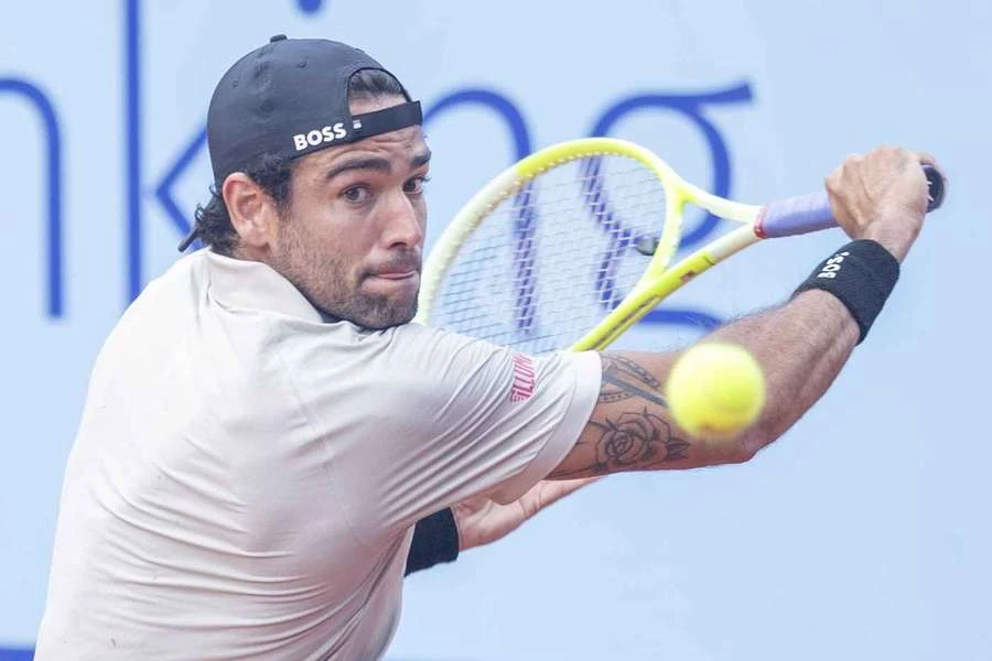 Berrettini defeats Tsitsipas to reach Gstaad Final