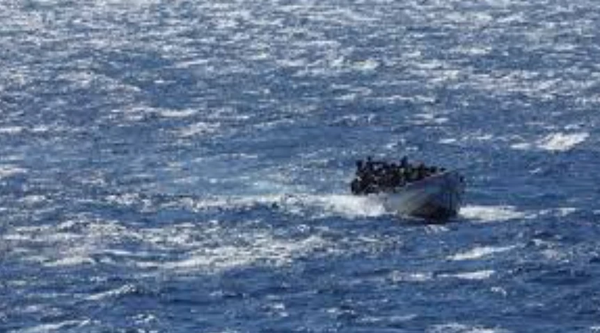 15 killed, dozens missing in migrant wreck off Mauritania