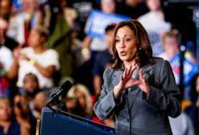 Kamala Harris attacks Trump's 'extremist' agenda in speech to teachers