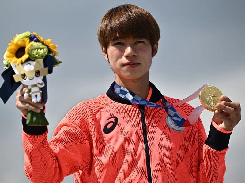 Japan's Horigome defends Olympic men's street skateboarding title