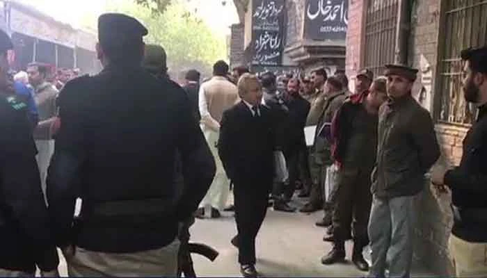 Protest erupts in Lahore district court as Nigerians claim unfair arrest by police