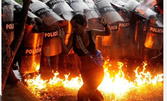 Fresh protests loom in Venezuela in wake of disputed vote