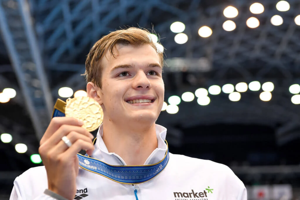 Hungary's Kos Clinches gold in Olympic men's 200m backstroke