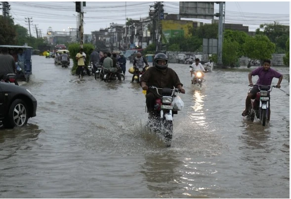 Seven people die in different incidents in KP and Sindh as heavy monsoon rains batter different parts of country