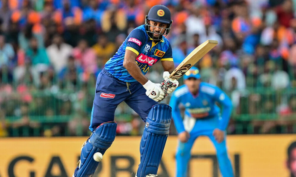 Kamindu and Wellalage propel Sri Lanka to 240-9 in ODI against India